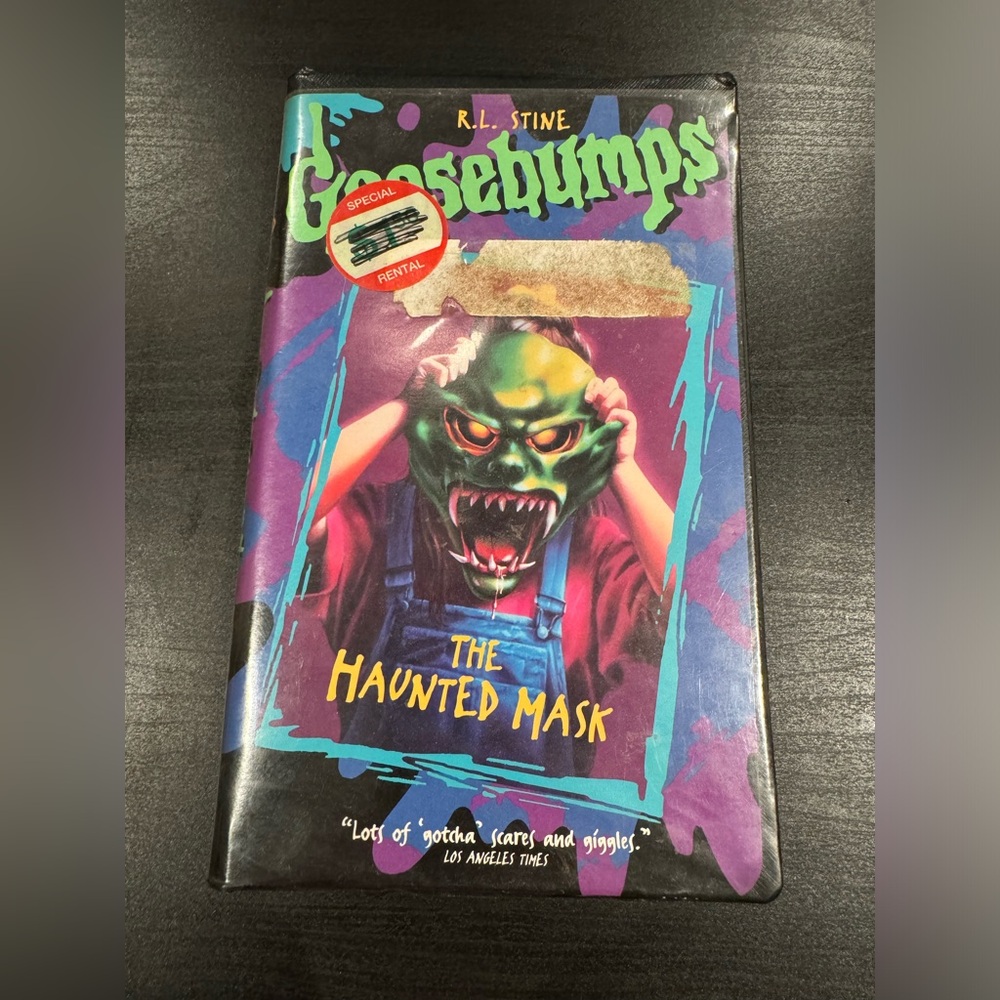 MAKE AN OFFER Goosebumps The Haunted Mask VHS